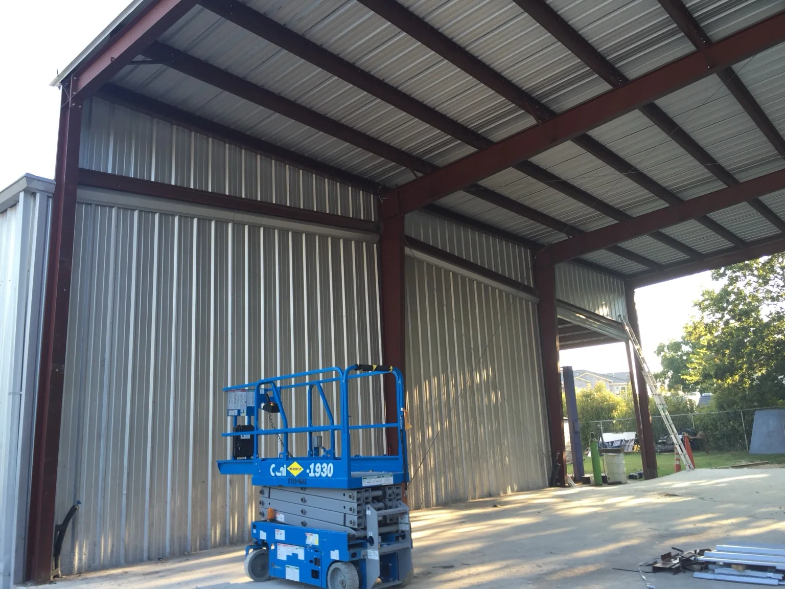 Steel building field installation by Jaime's Welding Contractors